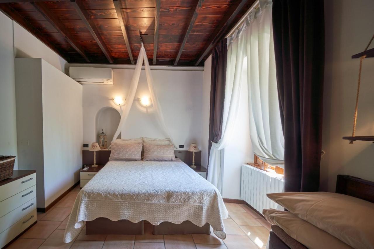 Апартаменти Porto Valentino 2 Сірміоне Екстер'єр фото